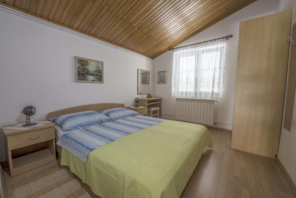 Apartment Anka D Krk Town Buitenkant foto