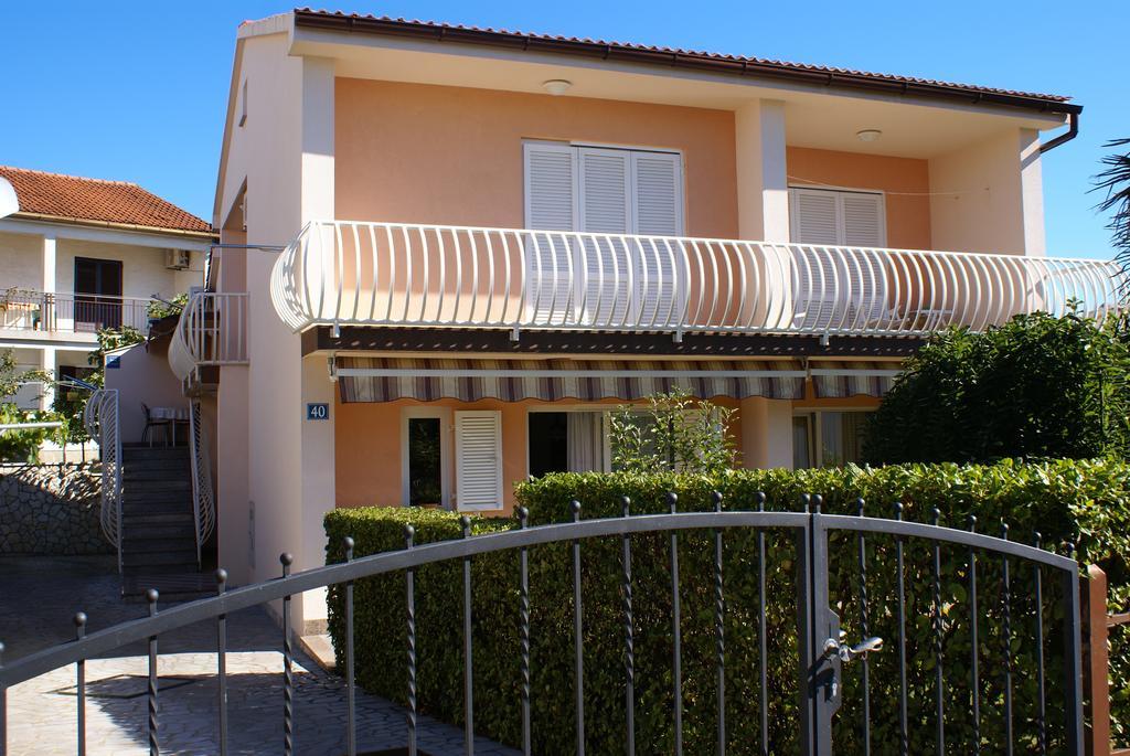 Apartment Anka D Krk Town Buitenkant foto
